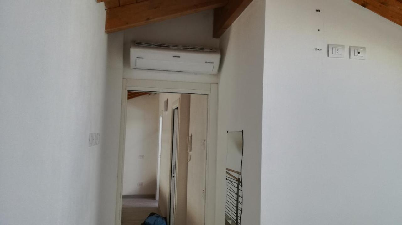 Charme Lake Loft 이스프라 외부 사진